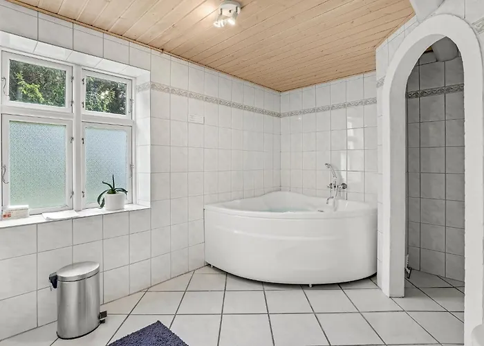 Spidsegaard * Neksø