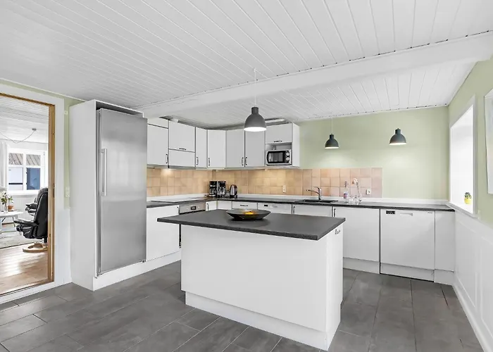 Spidsegaard * Neksø